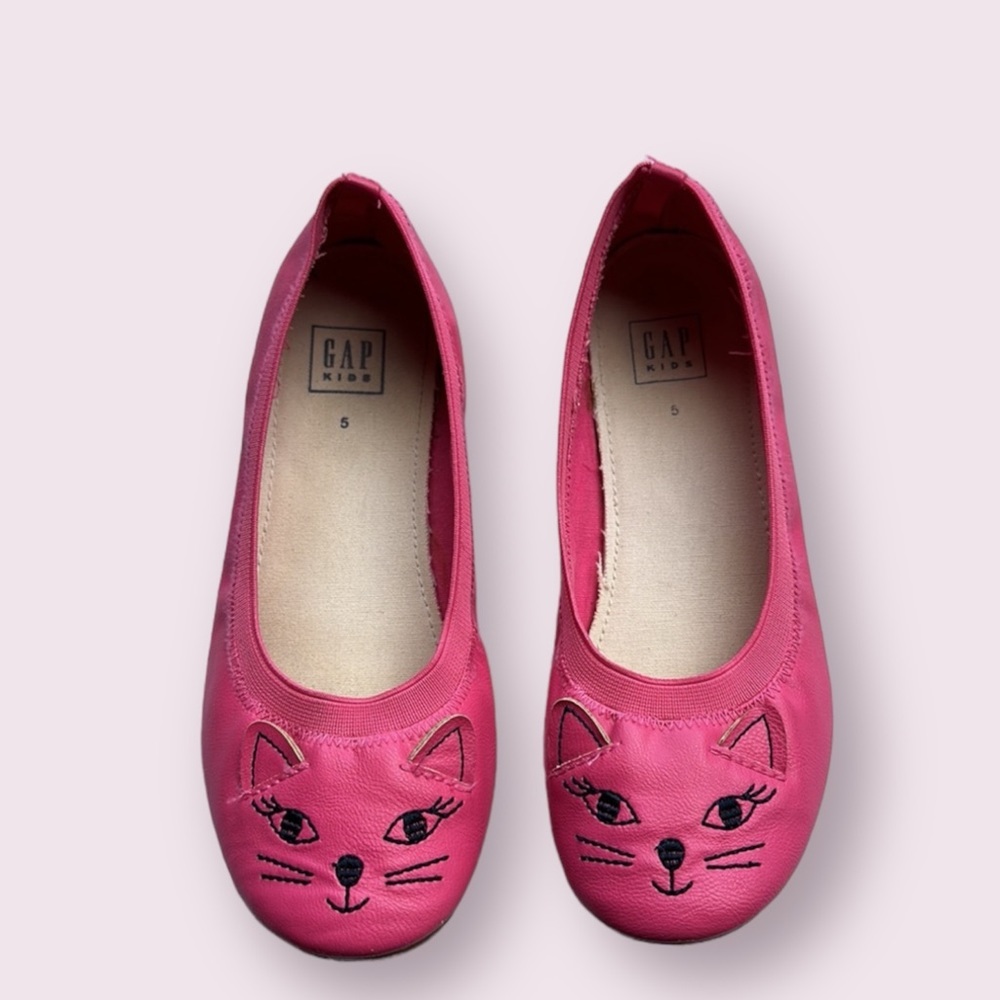 Gap Kids pink kitty ballet shoes Big Girl size 5